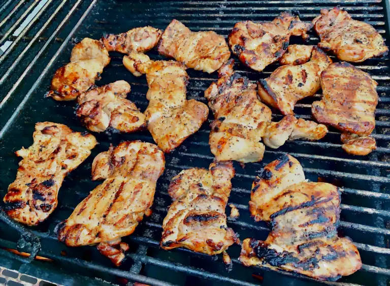 How Long to Grill Boneless Chicken Thighs? Complete Guide