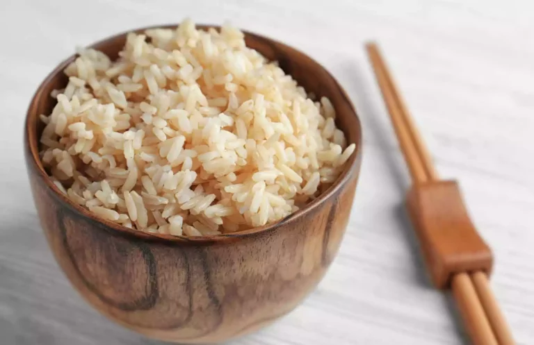 Brownrice taste stronger, which is more nutty and sweet than earthy.