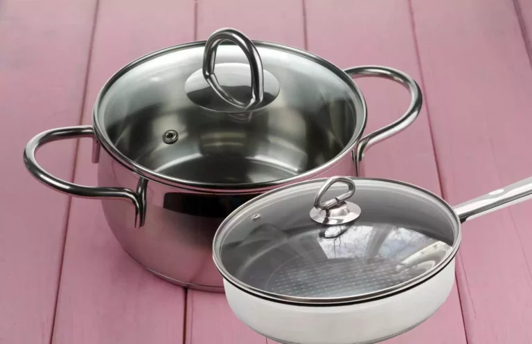 How to Clean Stainless Steel Pans with Vinegar and Baking Soda