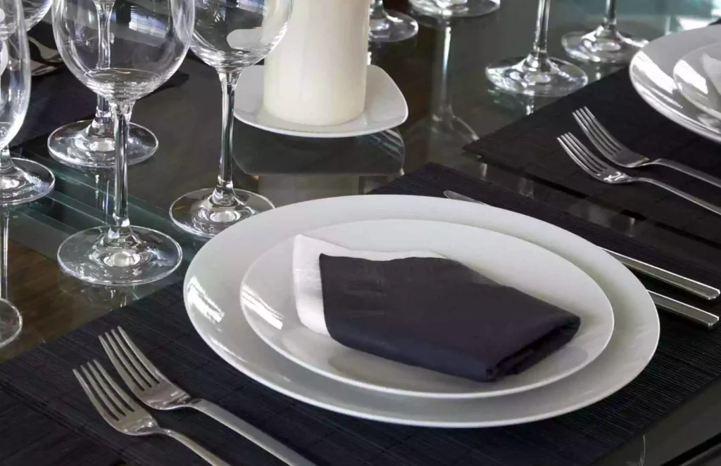6 Key Differences Between Salad Fork and Dinner Fork
