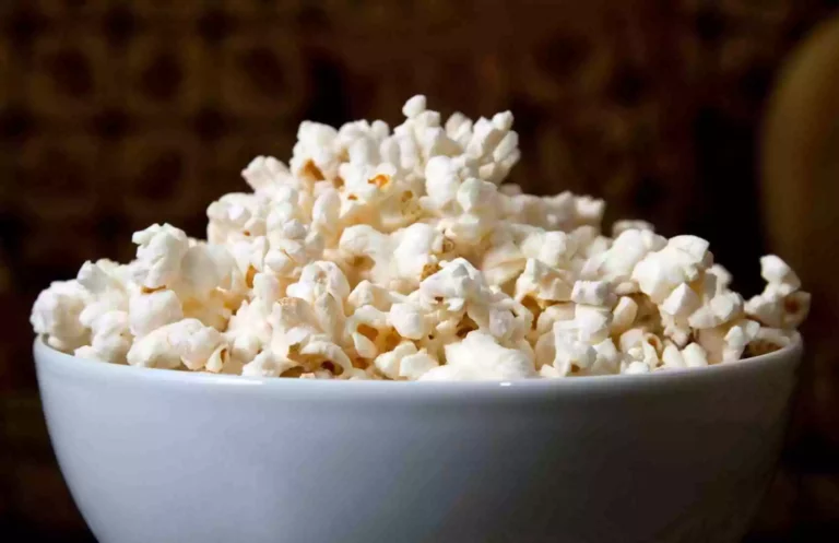 Can you Eat Popcorn with C. diff?