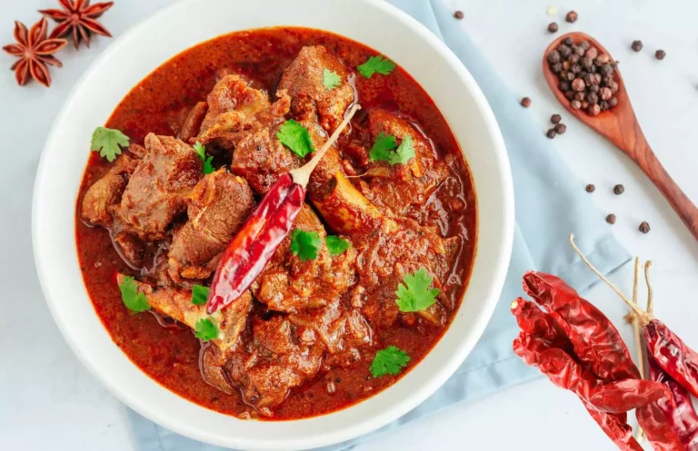 What Does Vindaloo Taste Like? It's fiery and spicy.